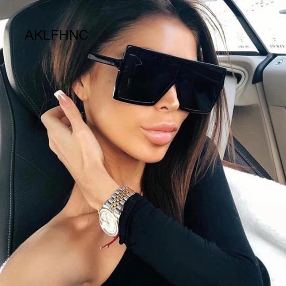 Oversized sunglasses.